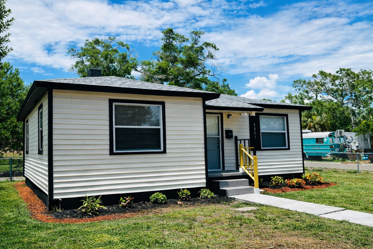 Property main image